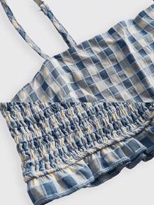 WESTFADE Bộ đồ gồm áo tank top cổ vuông peplum kẻ caro và quần short ôm sát viền bèo nhún. - Màu xanh nhạt - Xem 4