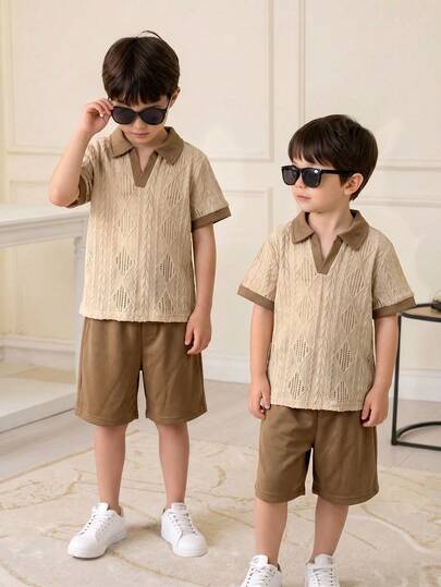 SHEIN 2pcs Tween Boy Casual Vacation Style Textured Fabric Polo Shirt With Collar & Zipper, And Textured Fabric Shorts Set, Suitable For Outings, Street Photography, Parties, Spring & Summer