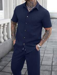 Manfinity Homme Set de camisa de manga corta y pantalones de unicolor con textura y rayas, para vacaciones informales - azul real - Ver 5