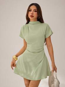 SHEIN PETITE Đầm ngắn dáng chữ A xếp ly, thích hợp cho việc đi làm. - màu xanh lá - Xem 3