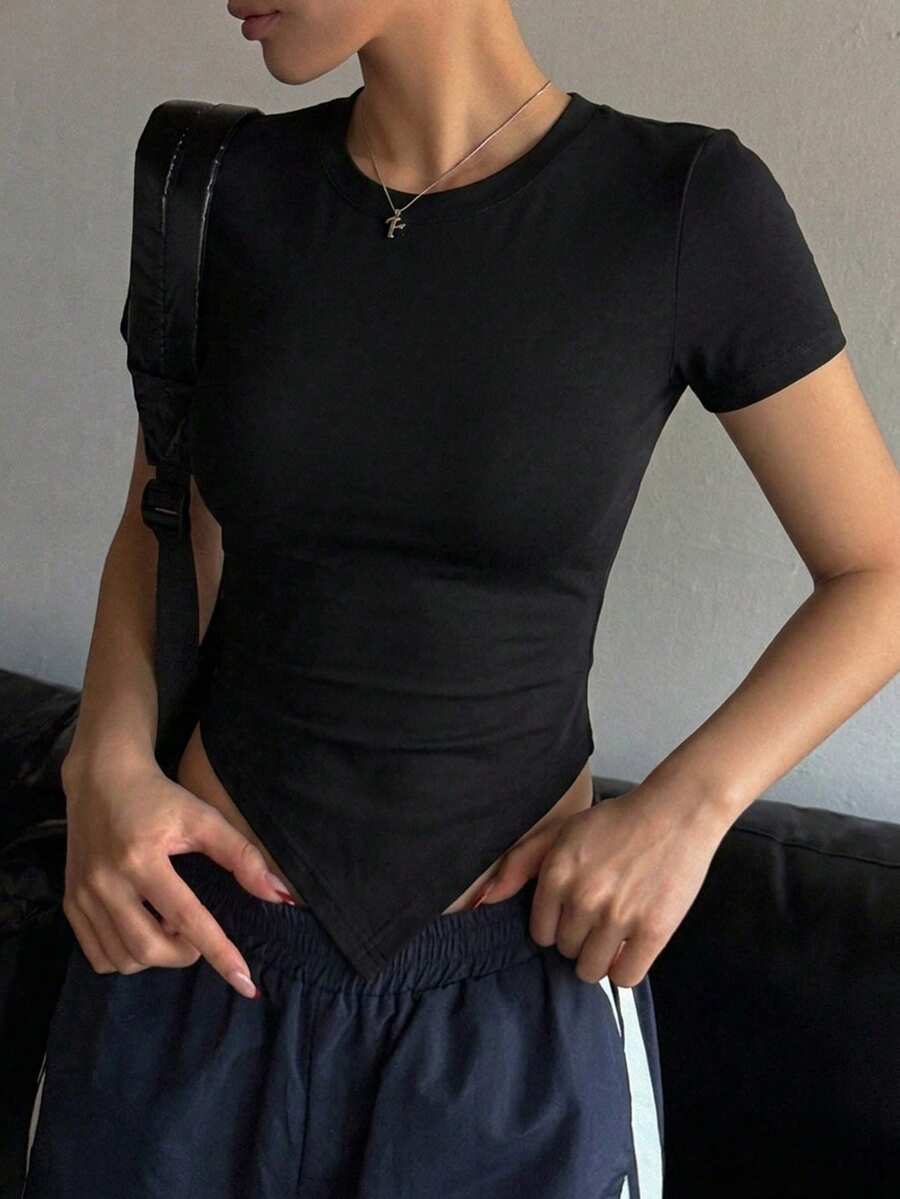 DAZY Camiseta ajustada de mujer con cuello cuadrado y manga corta - Negro - Ver 1