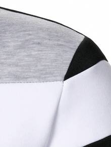 Manfinity Homme Hoodie Pria dengan Resleting Depan dan Motif Patchwork Warna Kontras - MultiWarna - View 3