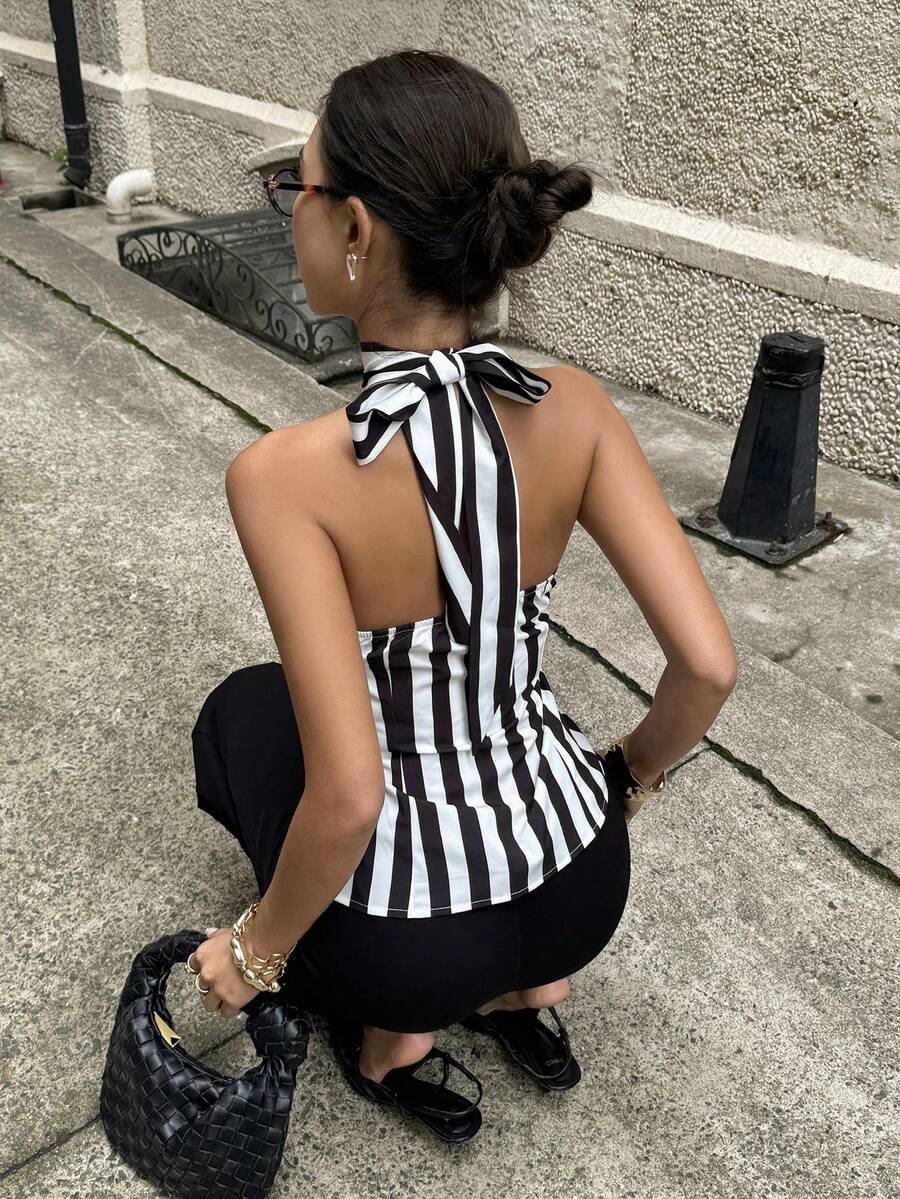 SHEIN PariChic 春夏新款高端条纹无袖系带修身显瘦优雅性感女式衬衫，女士春夏上衣，短袖上衣，春季穿搭，夏季穿搭，度假，外出，Y2K风格，春季，夏季，返校季，休闲，海滩，商务，百搭，女士黑白条纹背心，性感，海滩度假 - 黑與白 - 查看 1