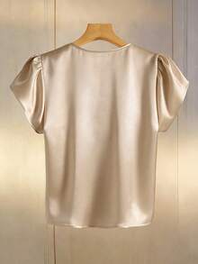 Camisa de satén color champán con cuello de perlas y mangas sueltas para mujer, blusa de satén corta con decoración de perlas elegante francesa, top de satén de manga corta con cuello de perlas elegante y delicado - Caqui - Ver 3
