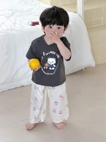 DAZY 2件套幼儿男童卡通印花圆领T恤和裤子家居服套装 - 灰色 - 查看 5
