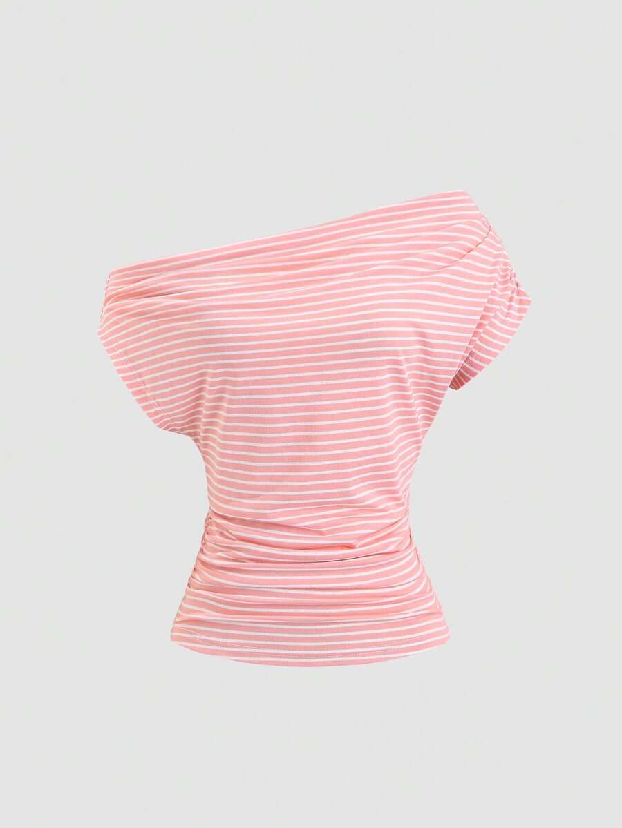 Sweetra Camiseta de mujer de estilo casual de vacaciones, con diseño asimétrico de hombro distintivo a rayas, de estilo puro, suave y dulce - Rosa - Ver 1