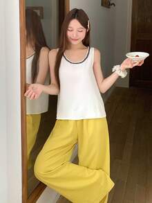 DAZY Bộ đồ mặc nhà nữ kiểu dáng thường ngày gồm áo tank top cổ tròn và quần dài. - trắng - Xem 4