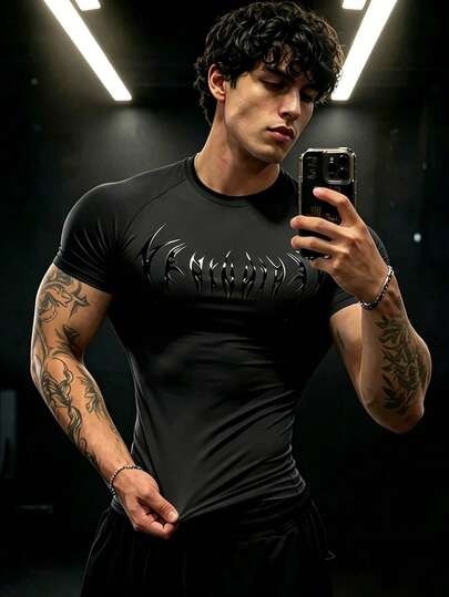 GymBeat Men's Gothic Letter Print Raglan Short Sleeve Sports T-Shirt