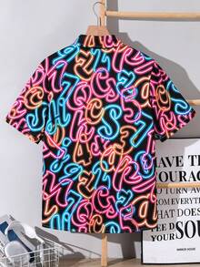 SHEIN 青少年男童字母数字印花短袖衬衫，舒适时尚，百搭柔软，适合春季、夏季、休闲、户外、学校、街头、派对等场合。 - 彩色 - 查看 2