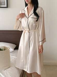 DAZY Elegant Contrast Color Trim Decor Loose Mid-Length Women Robe Pajamas - White - View 7