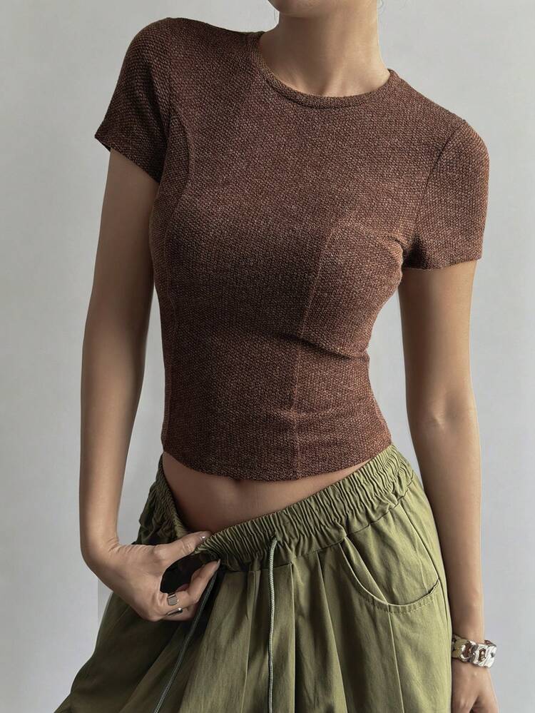 Women's Summer Round Neck Short Sleeve Fitted Textured Fabric Pullover Elegant T-Shirt