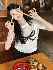DAZY 女士圆领蝴蝶结装饰撞色针织上衣 - 白色 - 查看 6