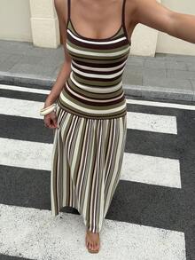 DAZY 女款度假風海灘街頭休閒拼接撞色百褶長款針織細肩帶洋裝，適合春夏 - 咖啡棕 - 查看 4