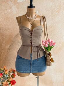 DAZY Camiseta de tirantes con cintura anudada a cuadros, top casual de verano para vacaciones en la playa para mujeres - Caqui - Ver 11