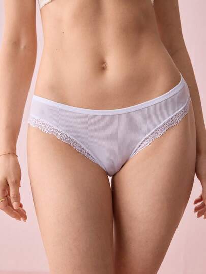 Bonmuse 4 chiếc quần lót nữ màu trắng kẻ sọc, thiết kế viền ren, chất liệu thoáng khí, độ co giãn cao, thoải mái và thấm hút mồ hôi tốt.