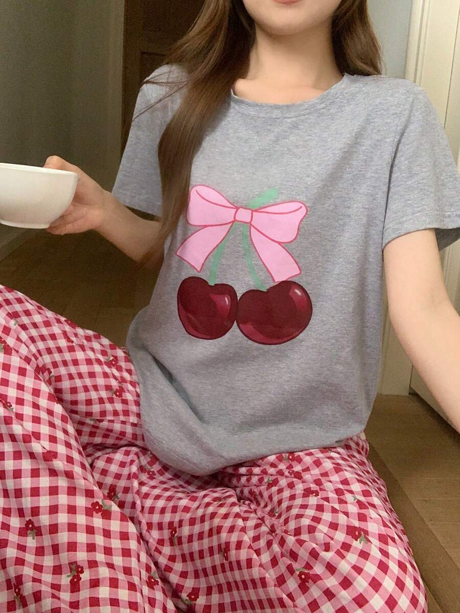 DAZY 2件套女士樱桃图案短袖T恤和格子直筒长裤睡衣套装，夏季 - 灰色 - 查看 1