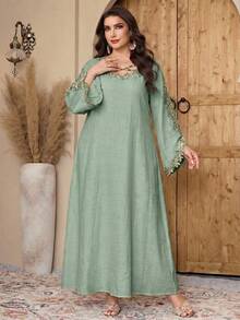Al Najma Plus Size Women Arabic Embroidered Dress - Green - View 4