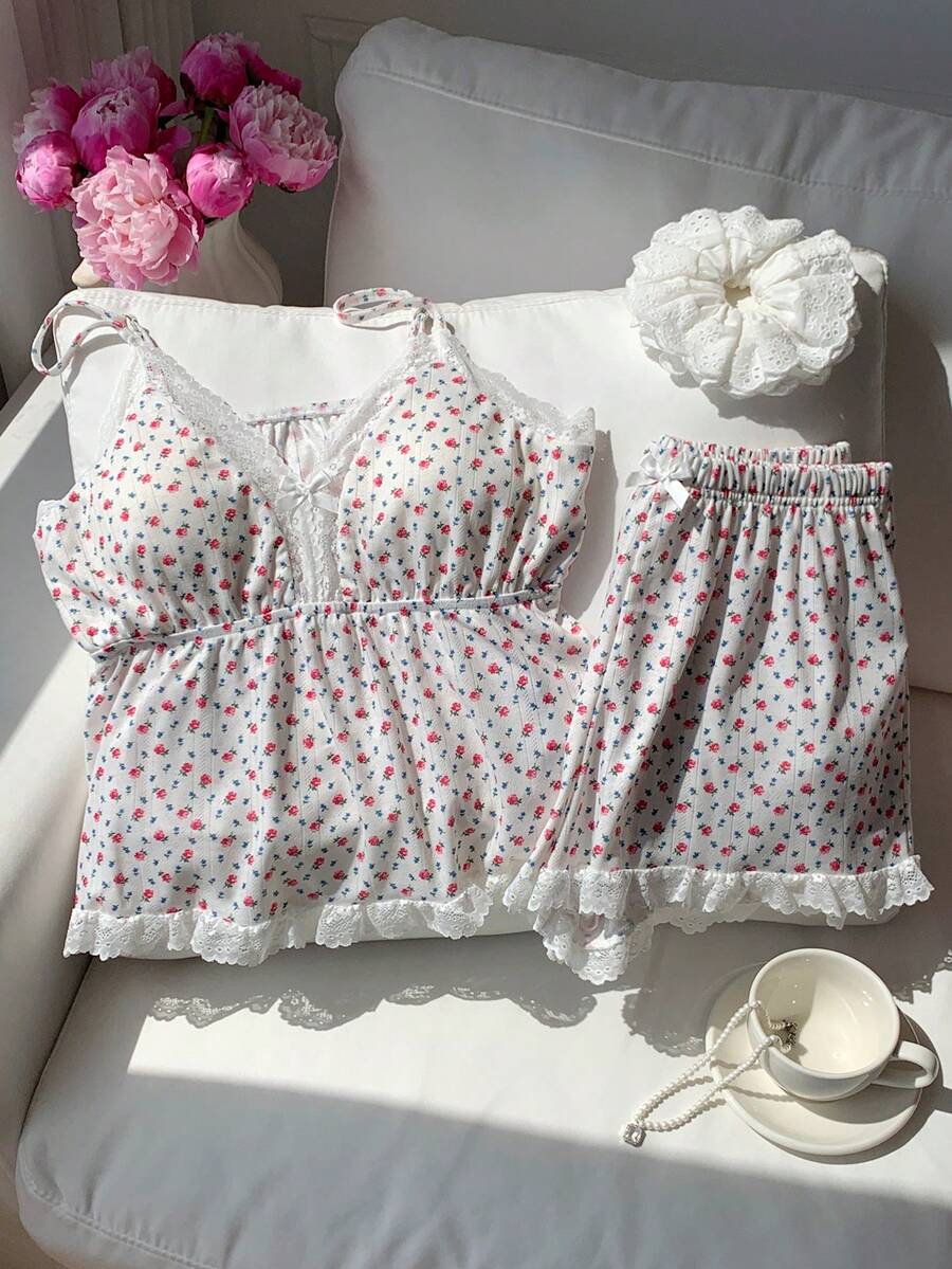 Comfortcana Bộ áo hai dây dệt kim họa tiết hoa nhí mùa hè có đệm ngực và quần short viền ren. - Nhiều màu - Xem 1