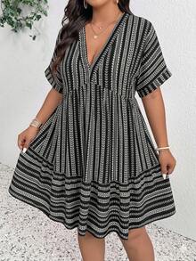 SHEIN Frenchy 大码女式深V领撞色褶皱休闲夏季连衣裙 - 彩色 - 查看 4