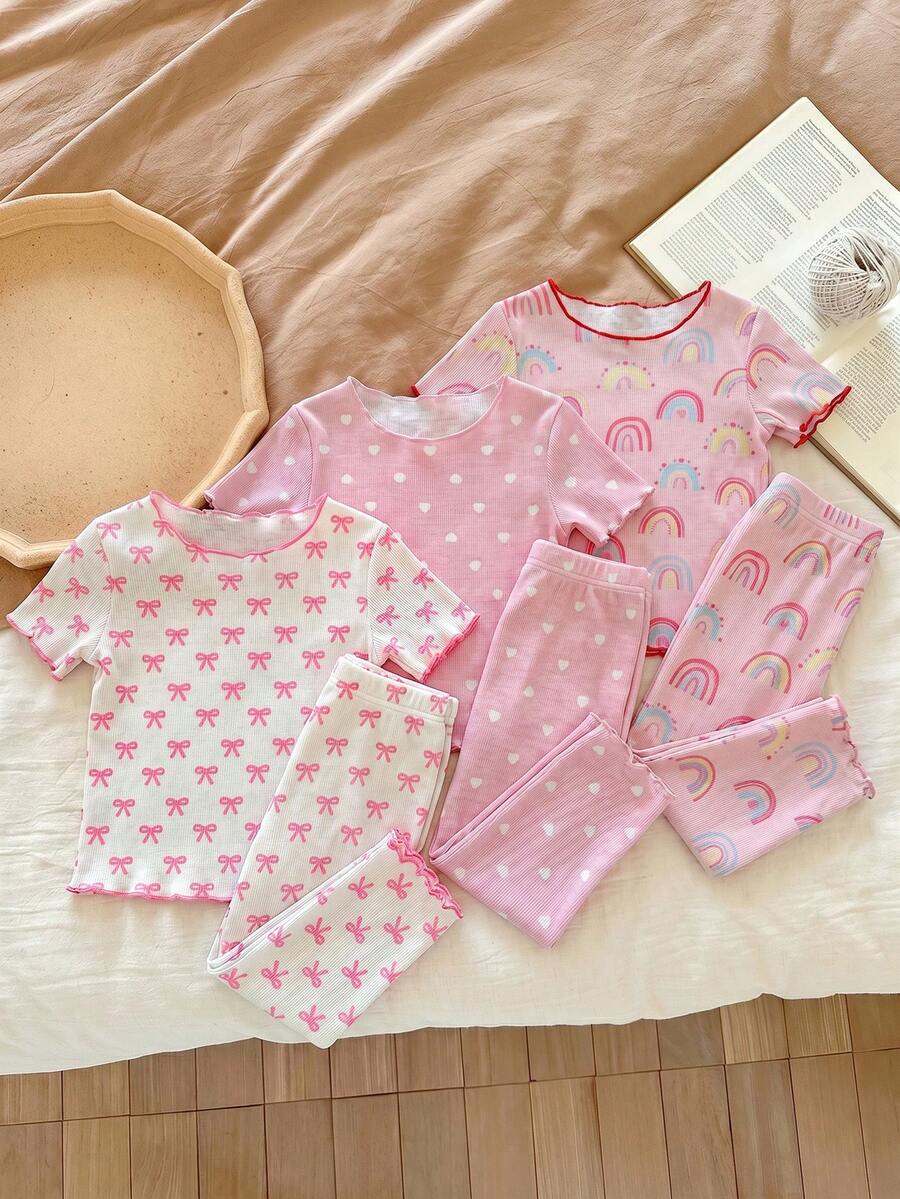 SHEIN LMoss Kids 女婴可爱卡通熊和花卉印花荷叶边圆领短袖上衣和裤子六件套休闲舒适针织睡衣套装 - 彩色 - 查看 1