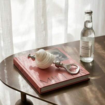 Cirelle 1 Abridor de botellas con forma de concha, abridor de botellas de acero inoxidable con forma de corazón, herramienta de bar decorativa hecha a mano, adecuado para cocinas del hogar, bares, restaurantes, decoración de habitaciones. Es una excelente opción para regalos festivos, obsequios de fiesta, regalos del Día de San Valentín y es adecuado para que lo usen hombres, mujeres, adultos y adolescentes.