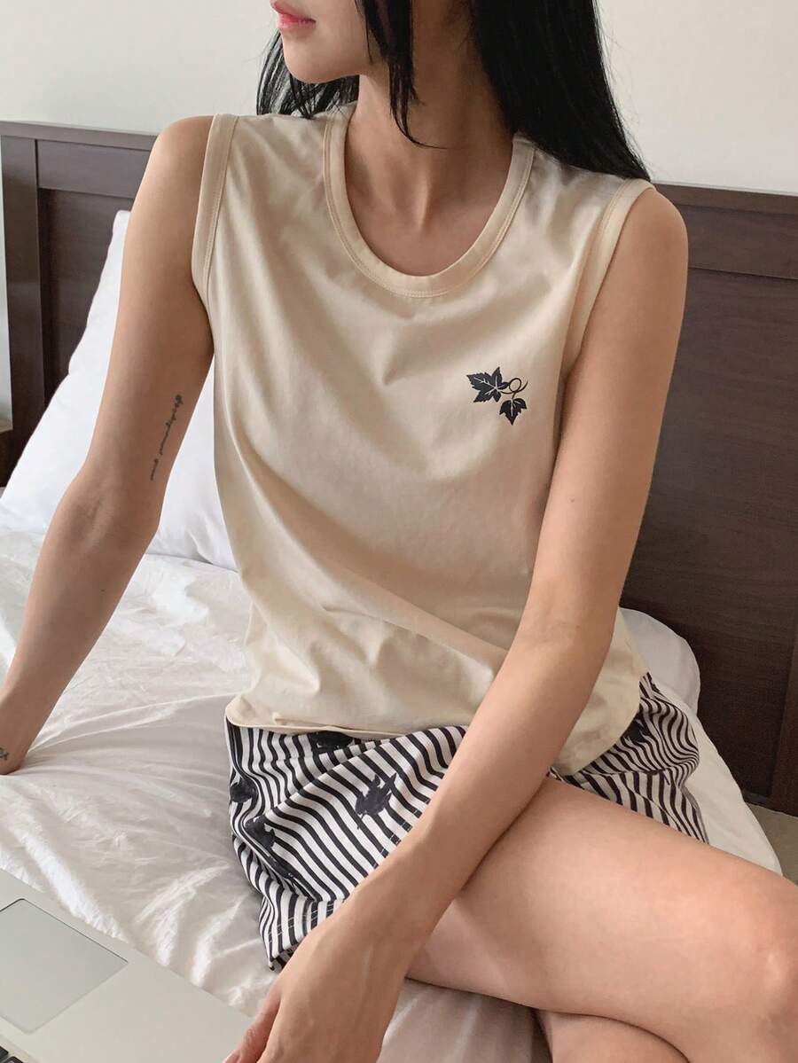 DAZY 女士植物印花圆领吊带背心和条纹短裤睡衣套装 - 米色 - 查看 1