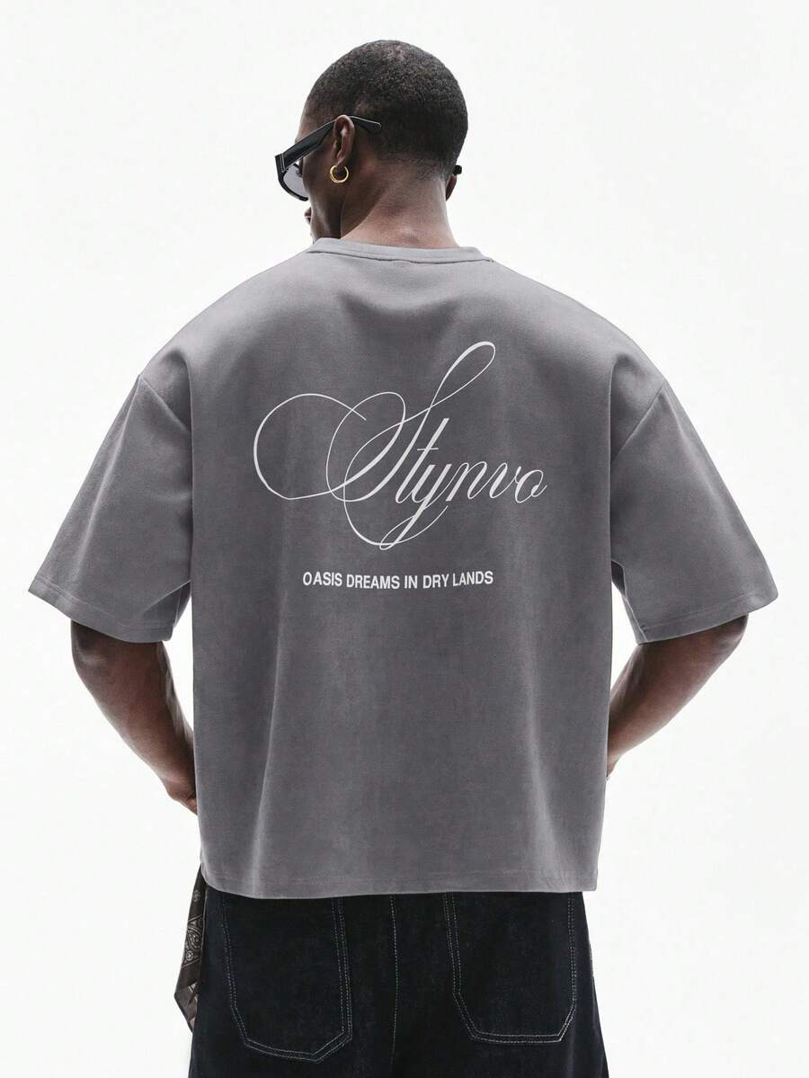 STYNVO Kaos Kasual Pria Lengan Pendek Leher Bulat dengan Cetakan Huruf - Light Grey - View 1