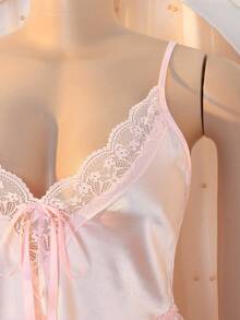 DelicateAllure Nuisette douce et sexy pour femmes avec décoration en dentelle, patchwork et nœud en maille - Rose pâle - Voir 10