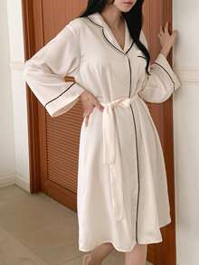 DAZY Elegant Contrast Color Trim Decor Loose Mid-Length Women Robe Pajamas - White - View 12