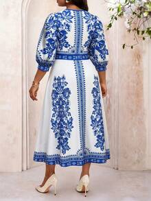 SHEIN Lady 大码女式V领碎花休闲派对外出连衣裙 - 彩色 - 查看 3