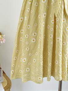 Soleia Plus Size Colorful Printed Fabric Cap Sleeve Keyhole Neck Bow Tie Front A-Line Dress, Suitable For Spring & Summer Vacation - Light Yellow - View 7