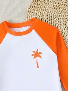 SHEIN 2pcs/Set Young Boys' Casual Swimwear, Striped Swim Trunks + Solid Color Rash Guard, Suitable For Swimming, Beach Vacation - Orange - View 6