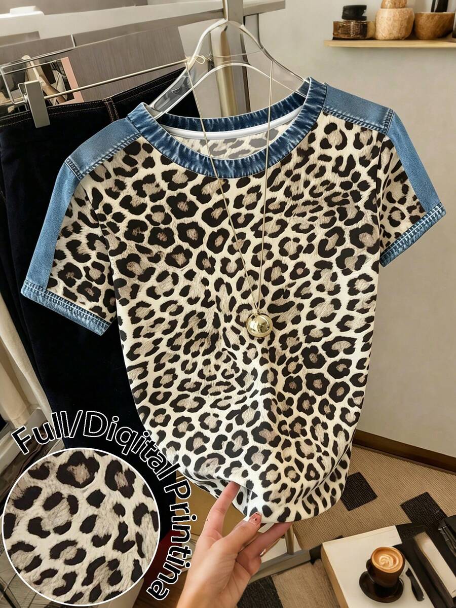 Resyla Camiseta de manga corta de cuello redondo con estampado de leopardo, corte regular para mujer - Multicolor - Ver 1
