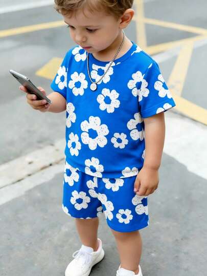 Conjunto de 2 piezas para primavera y verano: Camiseta de manga corta con estampado floral y pantalones cortos casuales para niños pequeños/bebés, uso diario cómodo