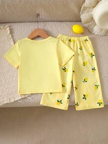 SHEIN Elladie kids 2件組新生女嬰檸檬印花針織T恤與格紋長褲套裝 柔和黃色夏季休閒度假甜美韓風穿搭 - 黃色 - 查看 3