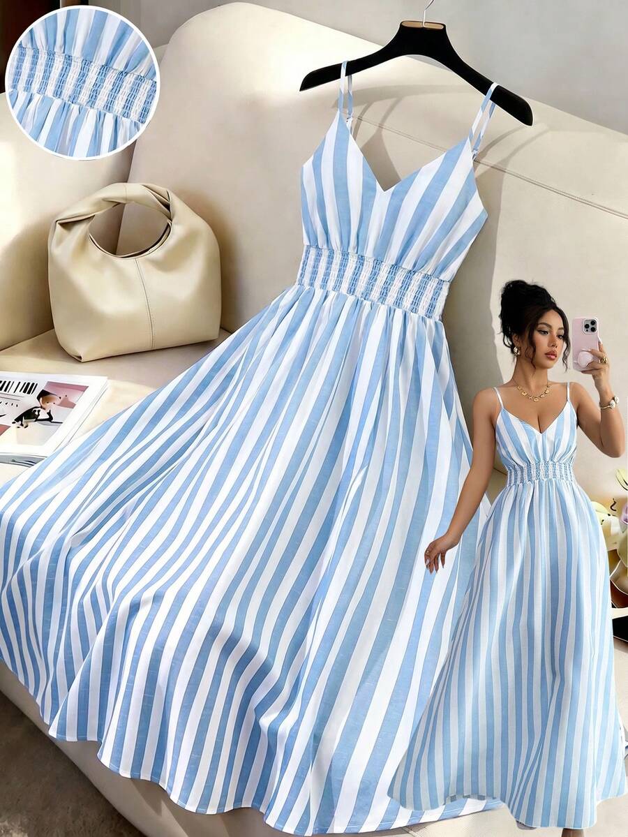 SHEIN Raffinéa Vestido de verano de mujer de cuello en V sin mangas a rayas azul claro y blanco, estilo casual de playa y vacaciones - Azul y blanco - Ver 1
