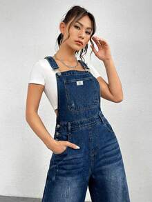 SHEIN EZwear 女士纯色贴袋休闲牛仔背带连体裤 - 中等水洗藍 - 查看 6
