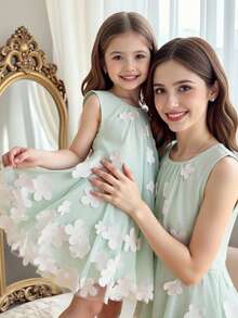 SHEIN Glamorique Kids 小女孩印花圆领无袖公主裙，花童礼服，3D立体花朵图案，生日派对、婚礼节日礼服 - 綠色 - 查看 3