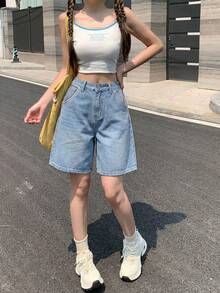 Livesso Shorts Denim Retos de Cinco Pontas com Bigode de Gato e Raio para Mulheres, Verão - Lavagem Média - Visão 11
