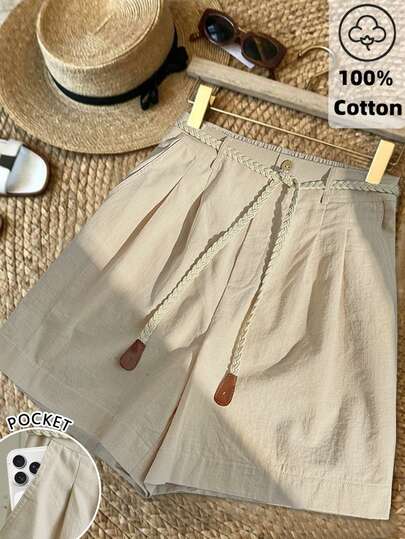 Franclia Quần short cạp cao có túi, chất liệu cotton lanh dệt, thắt lưng.