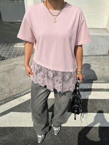 Muchica Plus Size Summer Casual Solid Color Contrast Lace Asymmetric Hem Short Sleeve T-Shirt - Dusty Pink - View 5