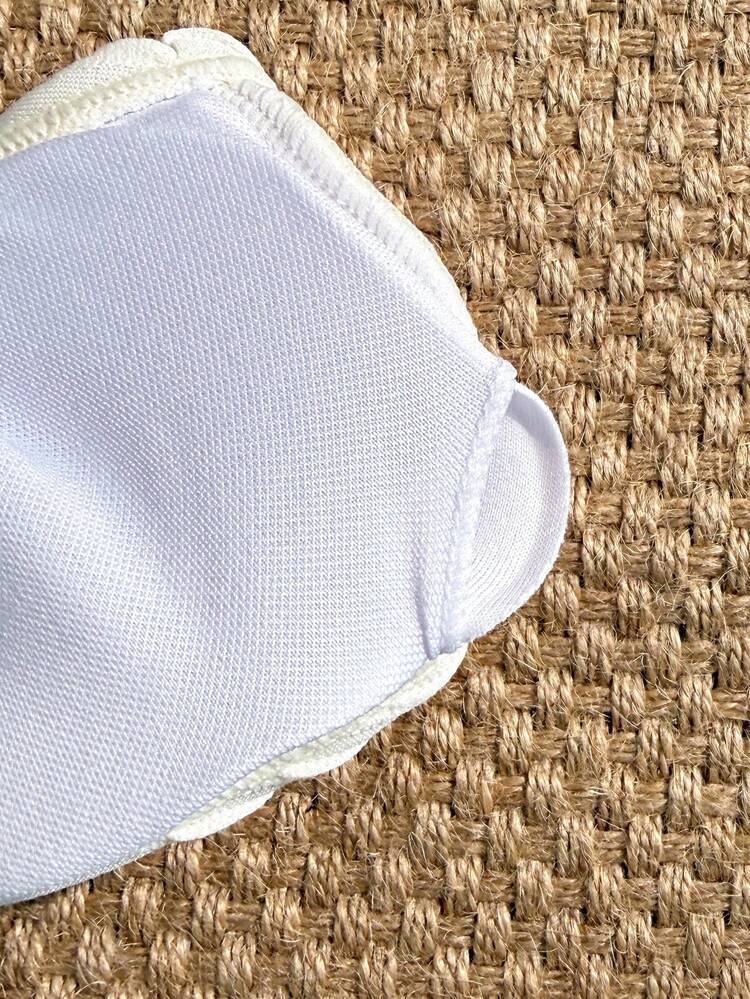 SHEIN Bộ bikini 3 món cho bé gái tuổi teen, kiểu dáng thường ngày, thích hợp đi nghỉ mát ở bãi biển, chất liệu dệt kim, màu trơn, kèm váy và áo, màu trắng. - trắng - Xem 8
