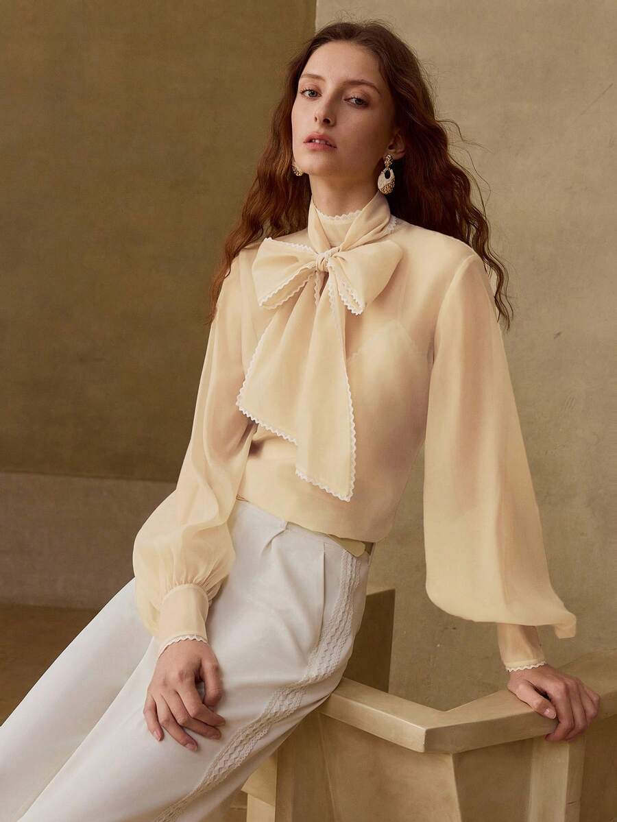 MOTF PREMIUM BLUSA ELEGANTE CON CUELLO DE ORGANZA RETORCIDO - Albaricoque - Ver 1