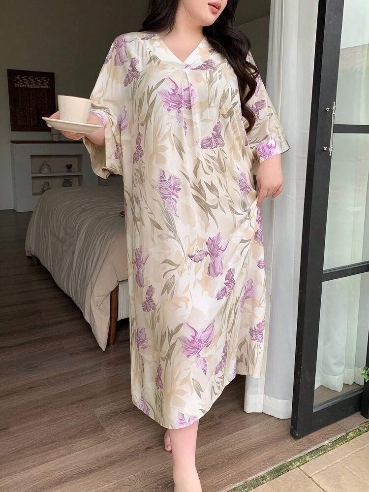 Dazy Plus Floral V-Neck Short Sleeve Loose Long Dress, Elegant Plus Size Women's Spring/Summer Nightgown