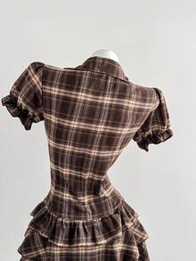 SHEIN PETITE Đầm nữ kẻ caro tay ngắn cài một hàng khuy, viền bèo nhún. - Nhiều màu - Xem 4