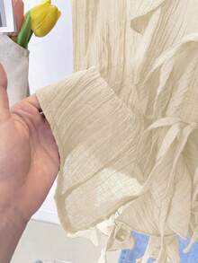 Blusa con cuello en V francés, plisada y con volantes con lazo - Albaricoque - Ver 2