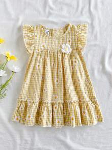 SHEIN Vintaside Kids 女婴夏季飘逸袖圆领连衣裙，优雅时尚，清新3D立体雏菊印花装饰，适合日常外出、休闲、家庭聚会或公园散步。 - 黃色 - 查看 5