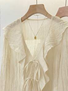 Blusa con cuello en V francés, plisada y con volantes con lazo - Albaricoque - Ver 7