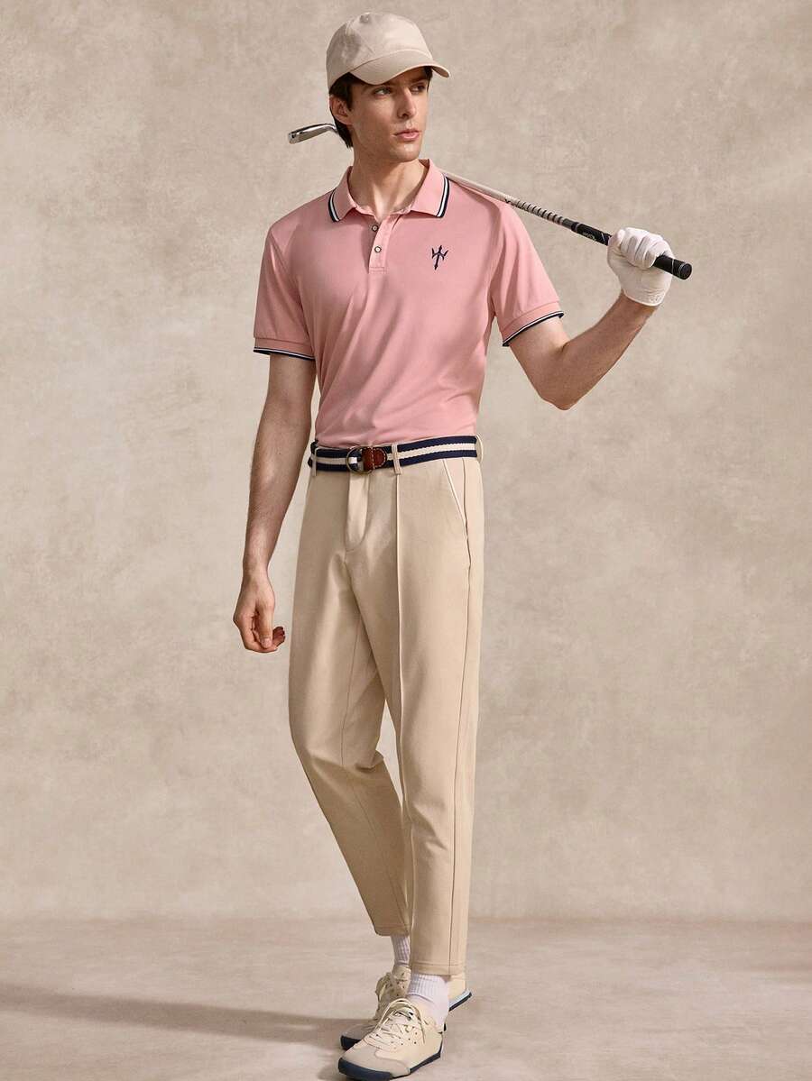 Courvante 男士時尚休閒商務短袖 Polo 衫，針織布料圖案淺粉色，配對比飾邊、刺繡與鈕扣 - 淺粉色 - 查看 1
