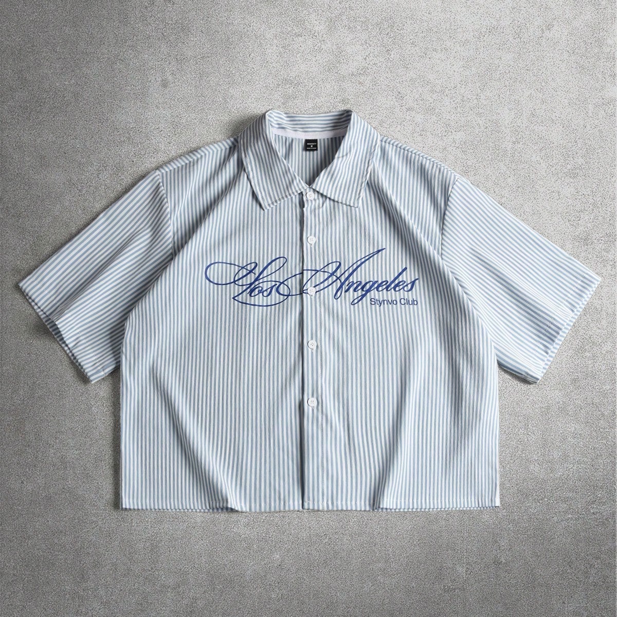 Camisa casual de uso diario de solapa única con estampado de rayas y letras para hombres